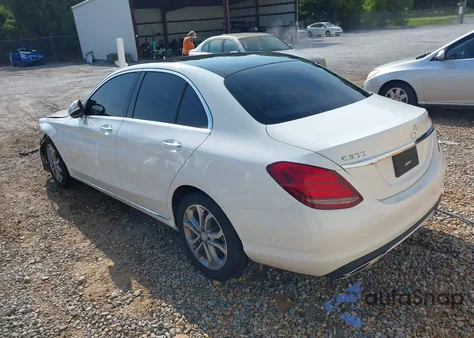 2015 Mercedes-Benz C 300 4Matic/Luxury 4Matic/Sport 4Matic from USA, damaged, VIN 55SWF4KB3FU078179